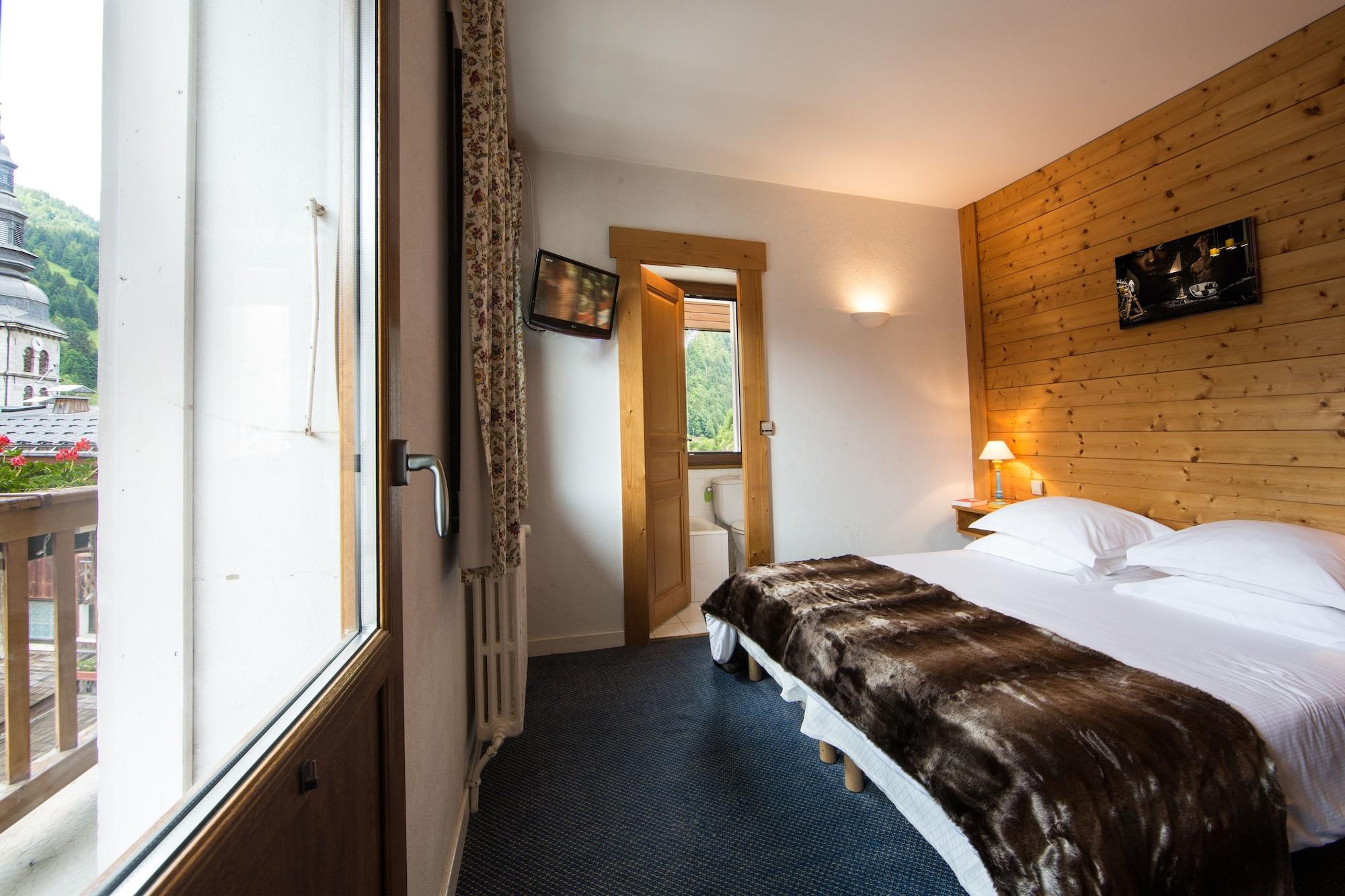 Hotel Christiania ลาคลูซาซ์ ภายนอก รูปภาพ