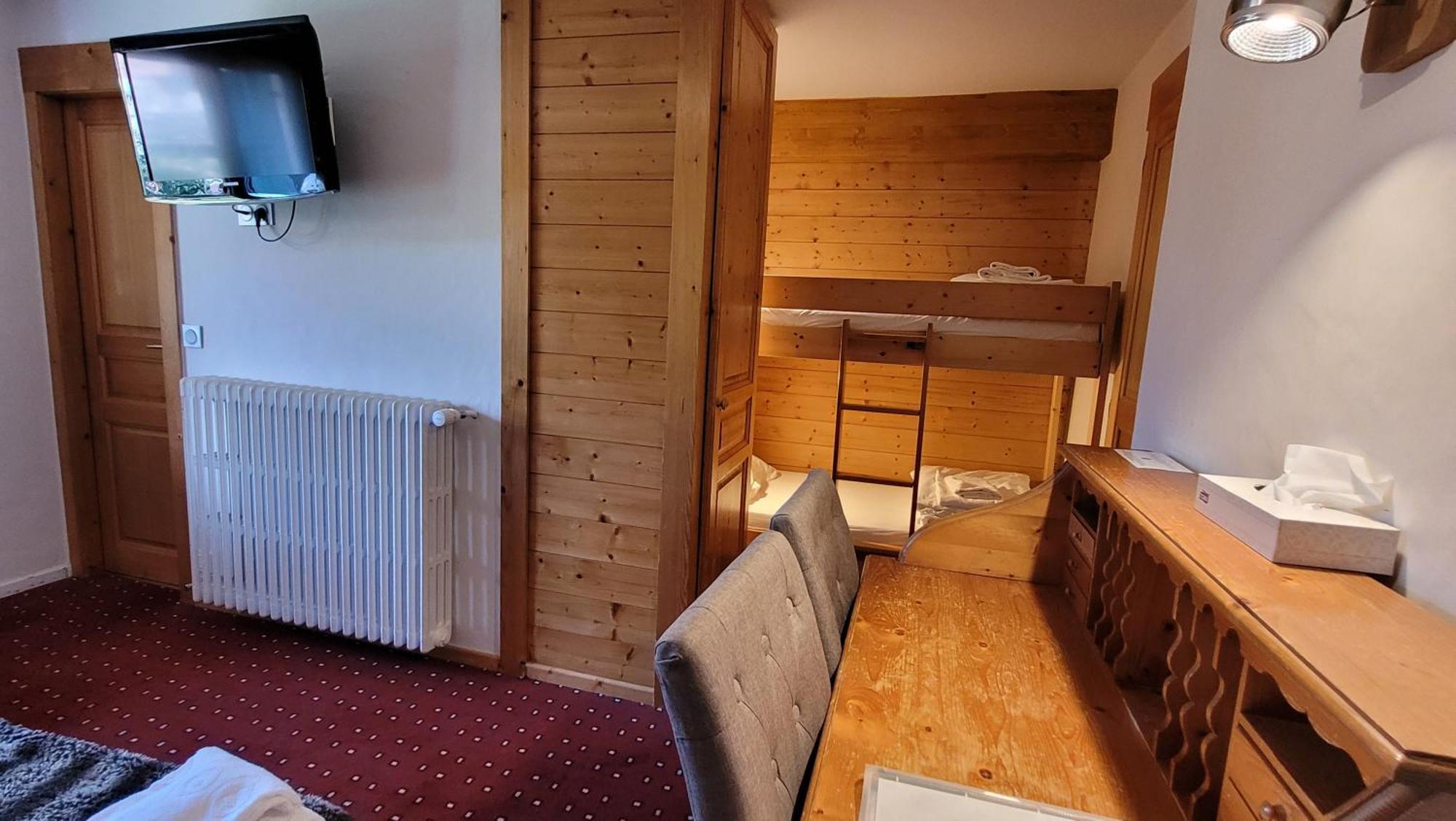 Hotel Christiania ลาคลูซาซ์ ภายนอก รูปภาพ